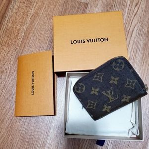 Louis Vuitton zippy coin purse